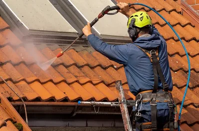 Démoussage et hydrofuge de toiture à Thuré