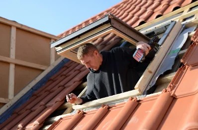 Pose de fenêtres de toit Velux à Thuré